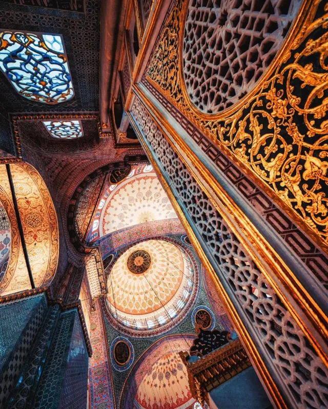 New Mosque Walking Tour with Audio Guide