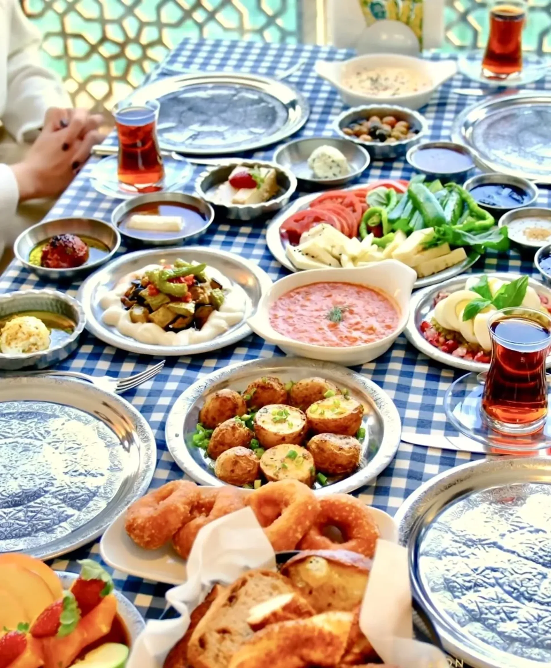 Premium Turkish Breakfast Cruise - Le Vapeur Magique
