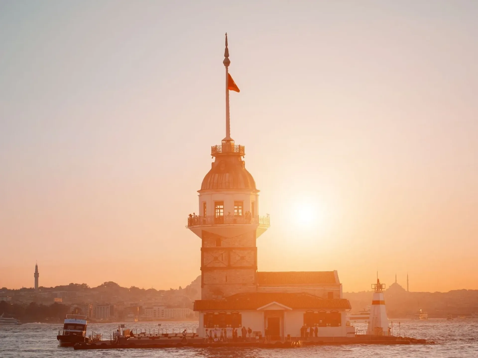 Maiden's Tower Skip-the-Ticket-Line Entry with Audio Guide