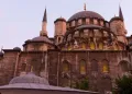 New Mosque Walking Tour with Audio Guide