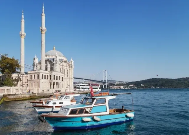 Ortakoy Mosque Walking Tour with Audio Guide