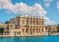 Dolmabahce Palace Museum Skip-the-Ticket-Line Entry with Audio Guide