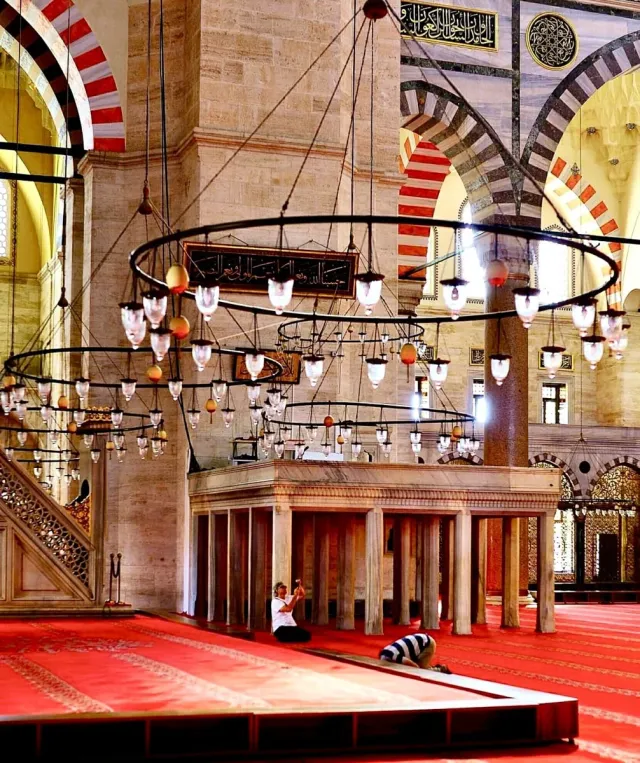 Suleymaniye Mosque Walking Tour with Audio Guide