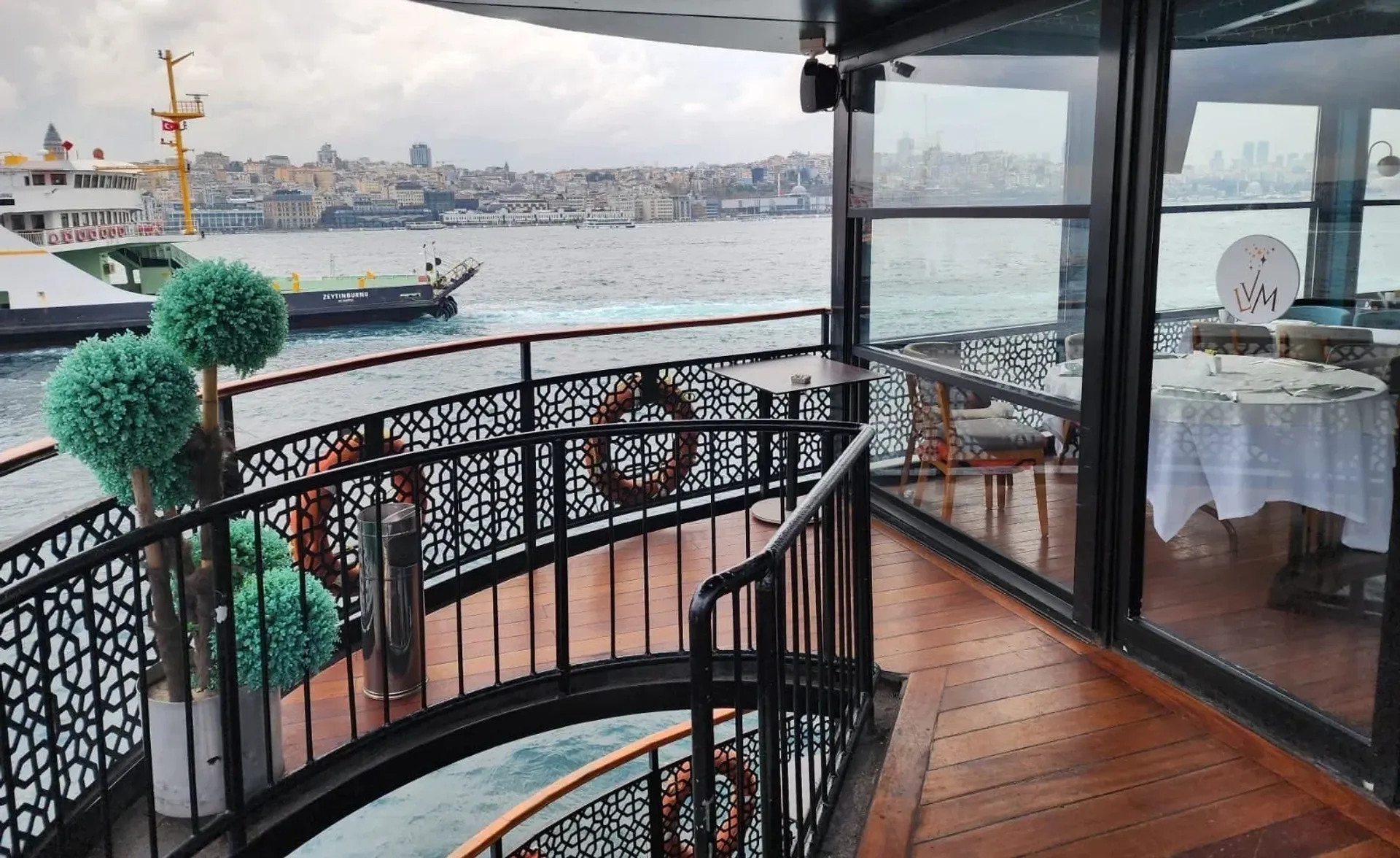 Premium Turkish Breakfast Cruise - Le Vapeur Magique