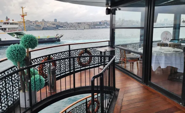 Premium Turkish Breakfast Cruise - Le Vapeur Magique