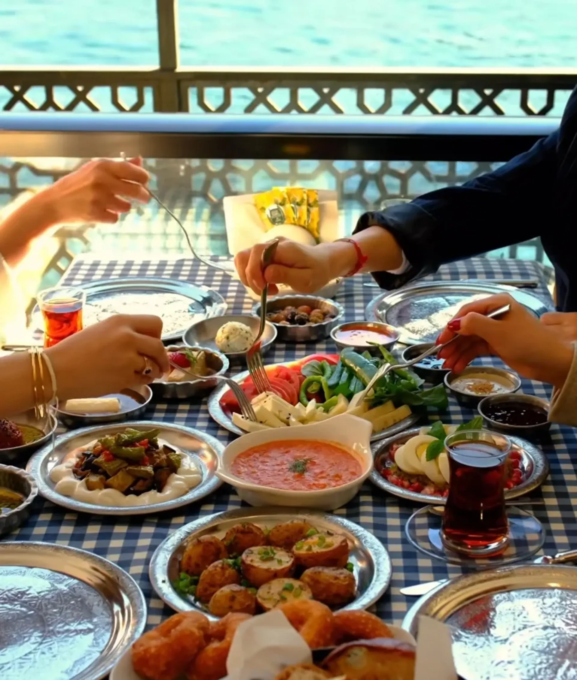Premium Turkish Breakfast Cruise - Le Vapeur Magique