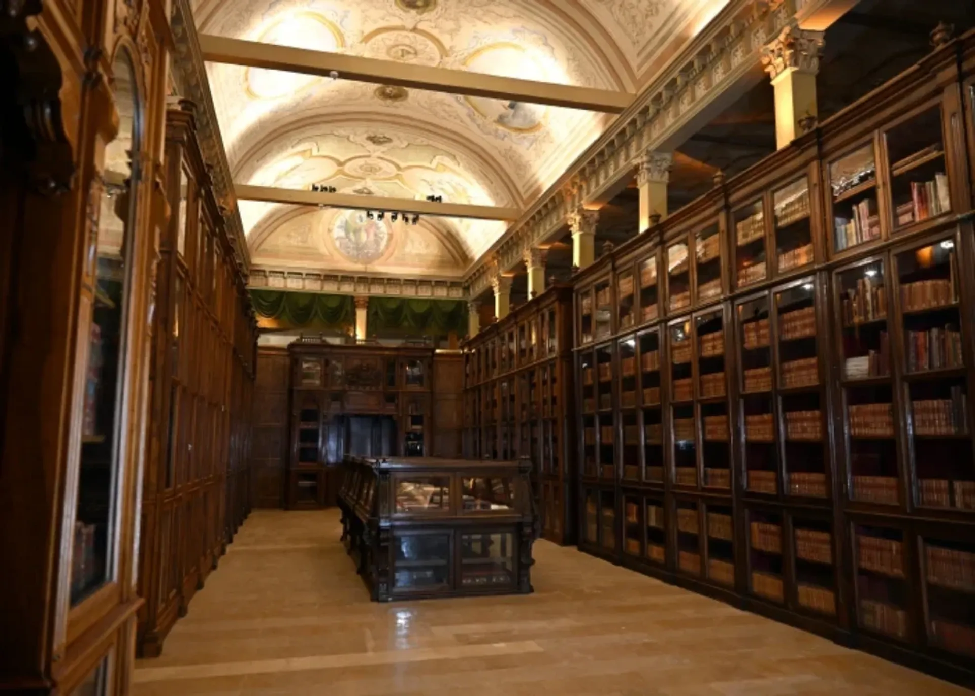 Yildiz Palace Skip-the-Ticket-Line Entry with Audio Guide