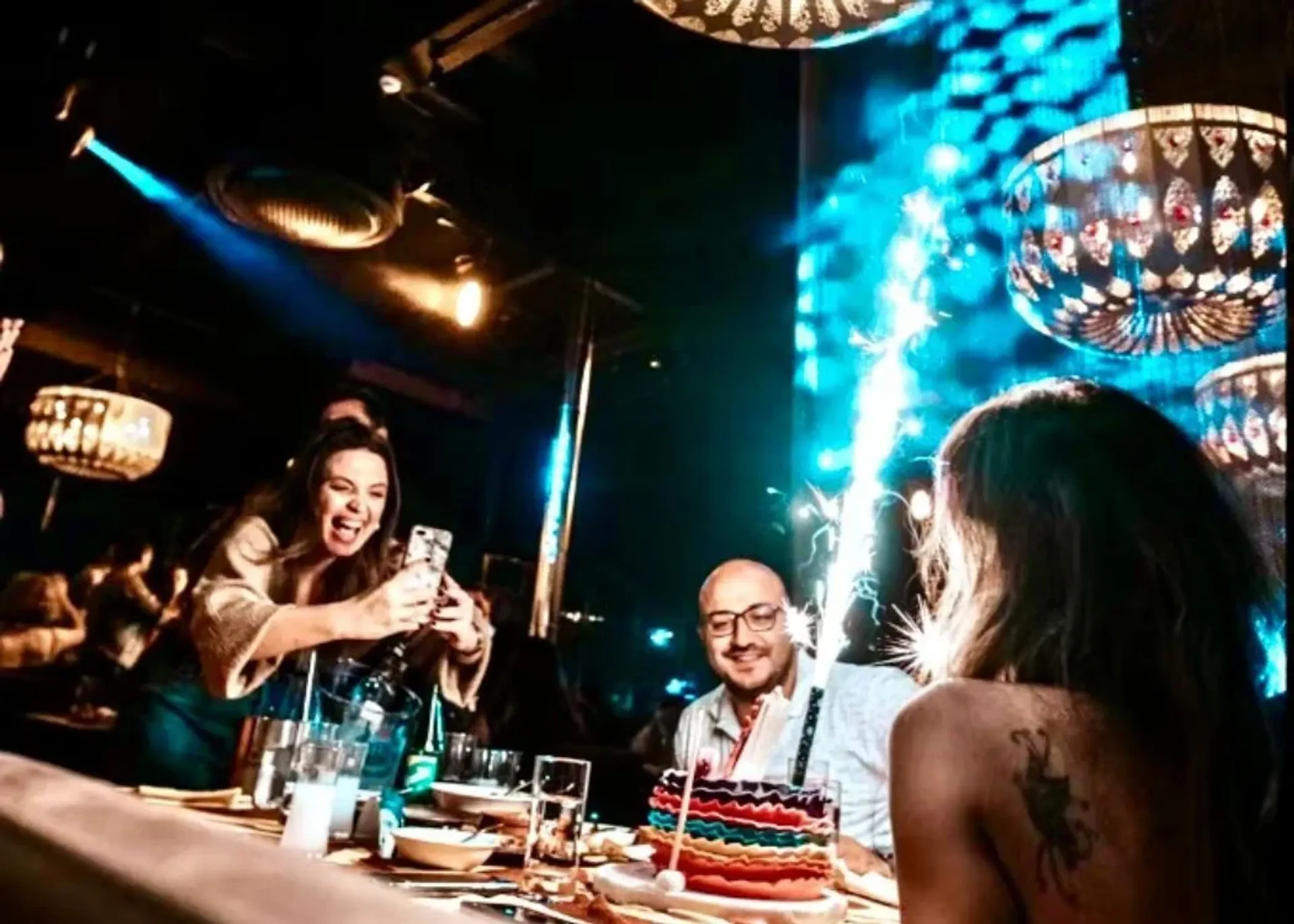 Premium Dining Experience with Exclusive Shows at Nomads Restaurant