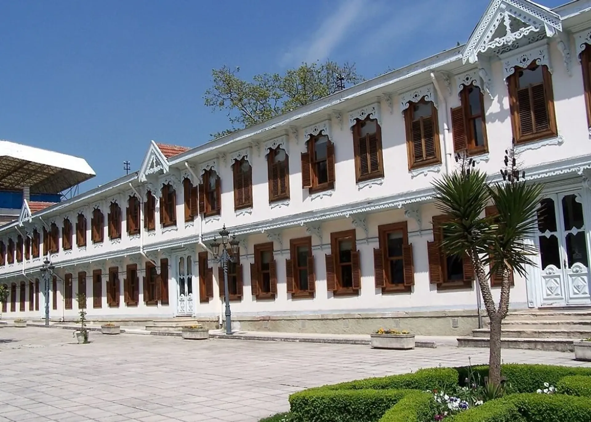 Yildiz Palace Skip-the-Ticket-Line Entry with Audio Guide