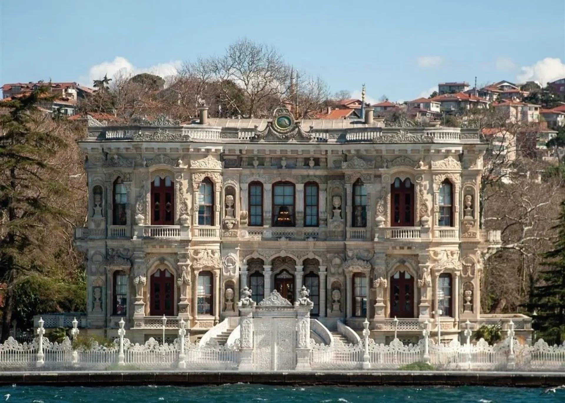 Bosphorus Sightseeing Cruise Entry Ticket with Audio Guide