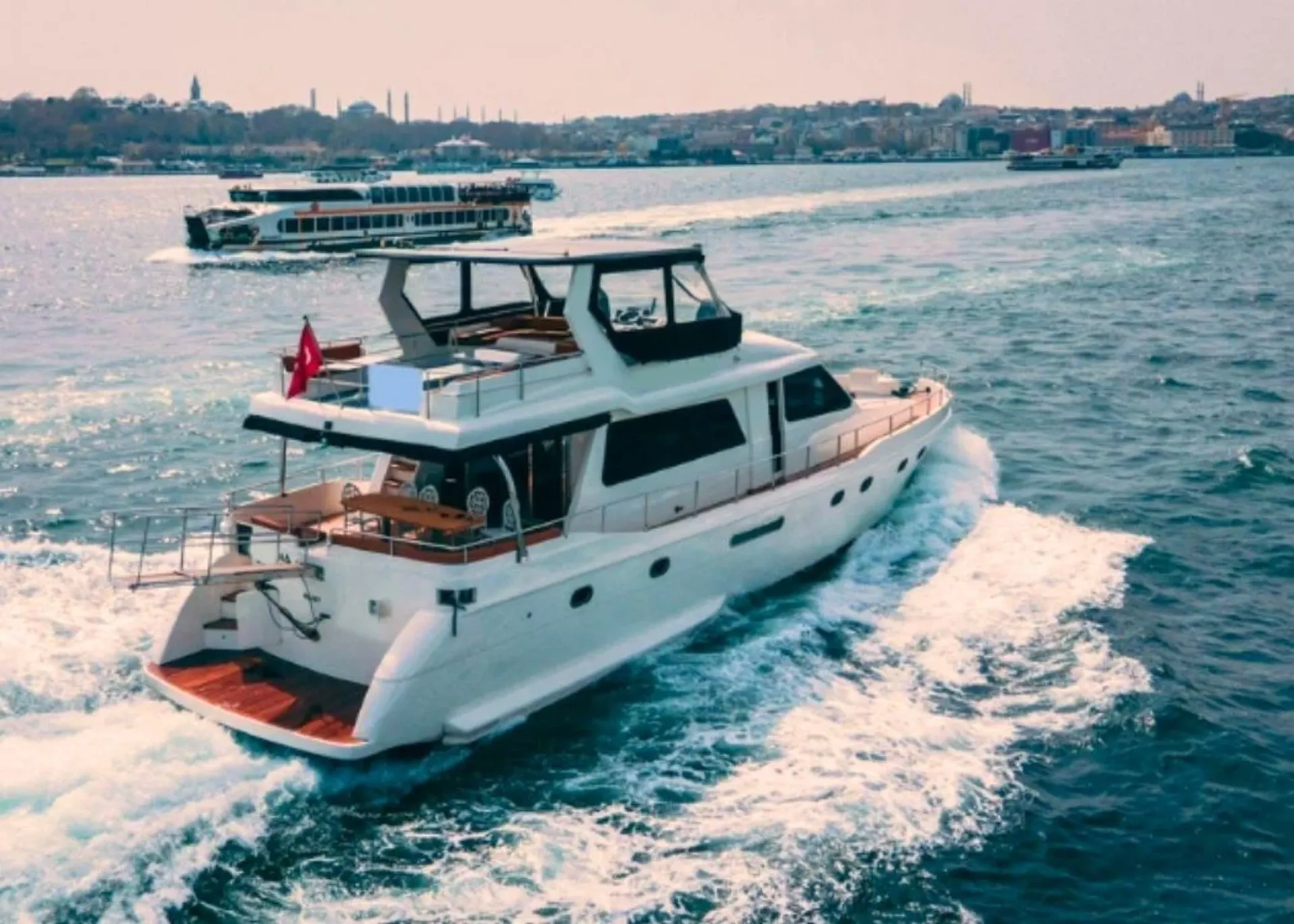 博斯普鲁斯海峡私人游艇巡航之旅