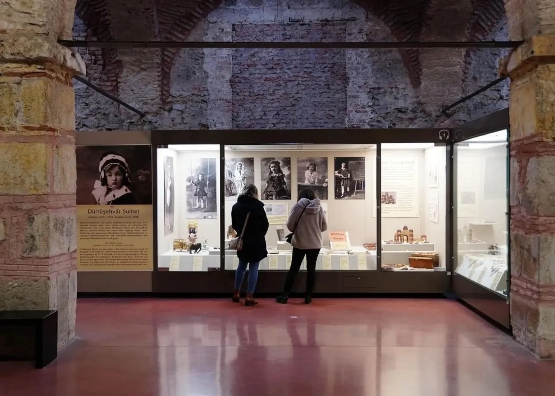 The Palace Collections Museum Skip-the-Ticket-Line Entry with Audio Guide