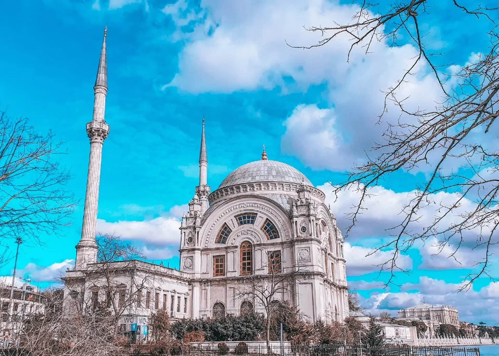 Dolmabahce Mosque Audio Guide