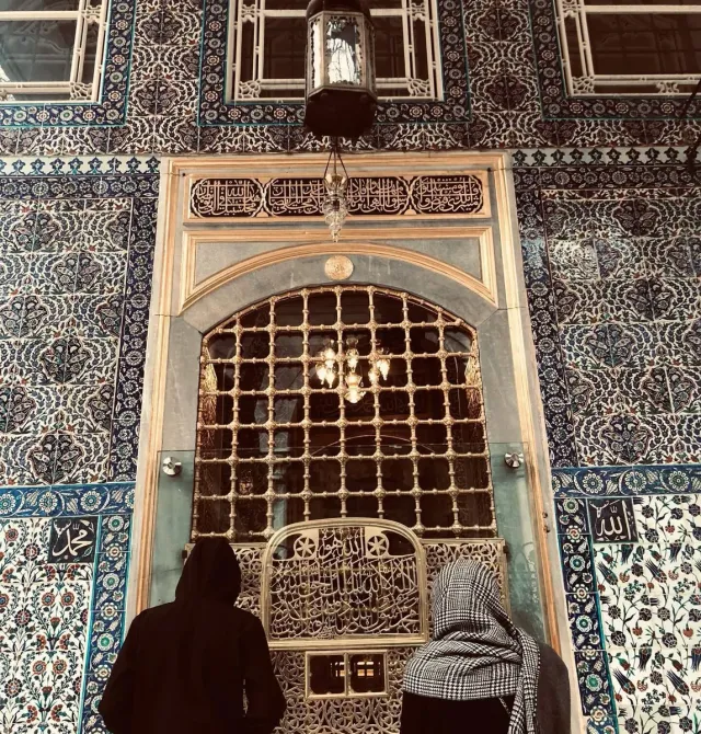 Eyup Sultan Mosque Walking Tour with Audio Guide