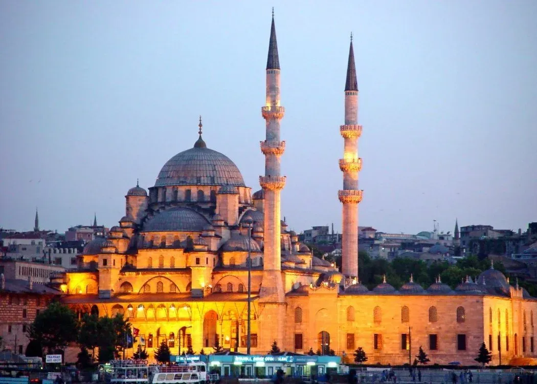 New Mosque Walking Tour with Audio Guide
