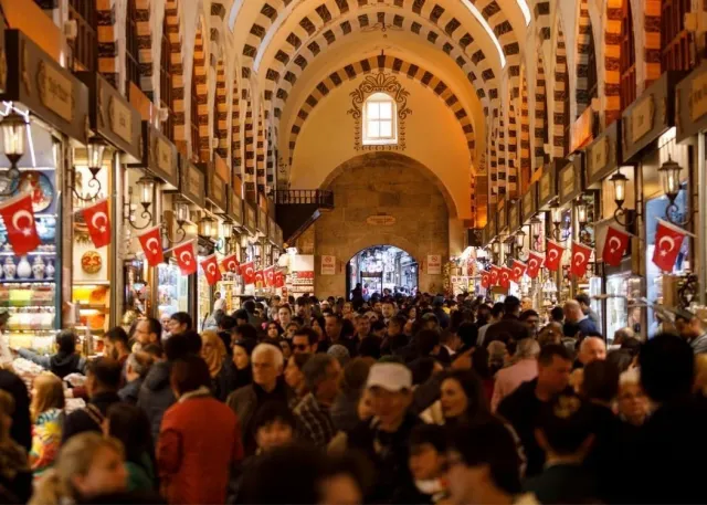 The Spice Bazaar Walking Tour with Audio Guide