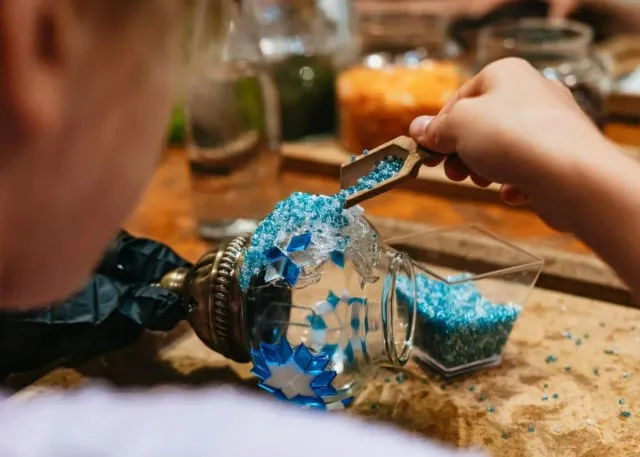 Traditional Turkish Mosaic Lamp Workshop