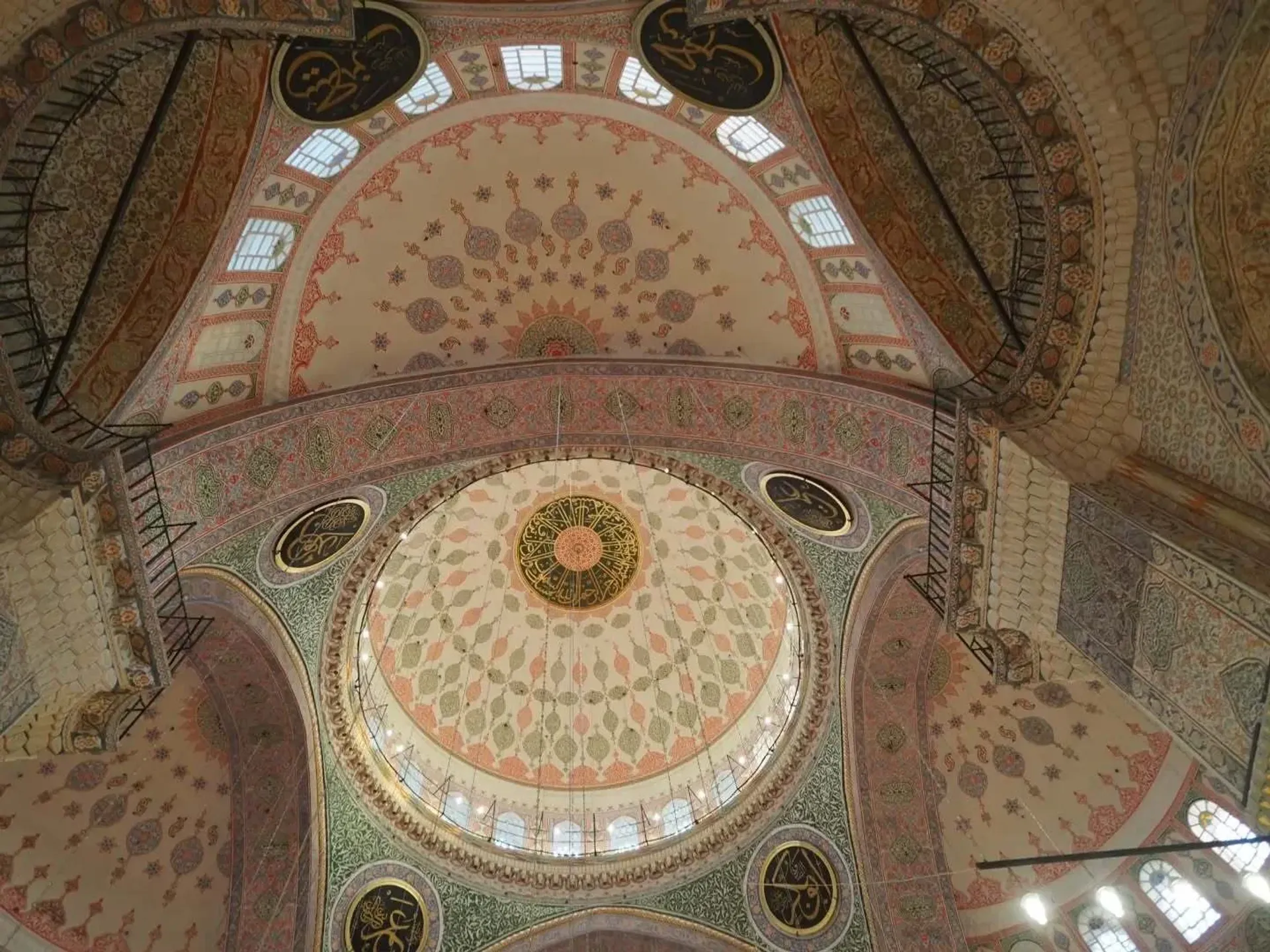 New Mosque Walking Tour with Audio Guide