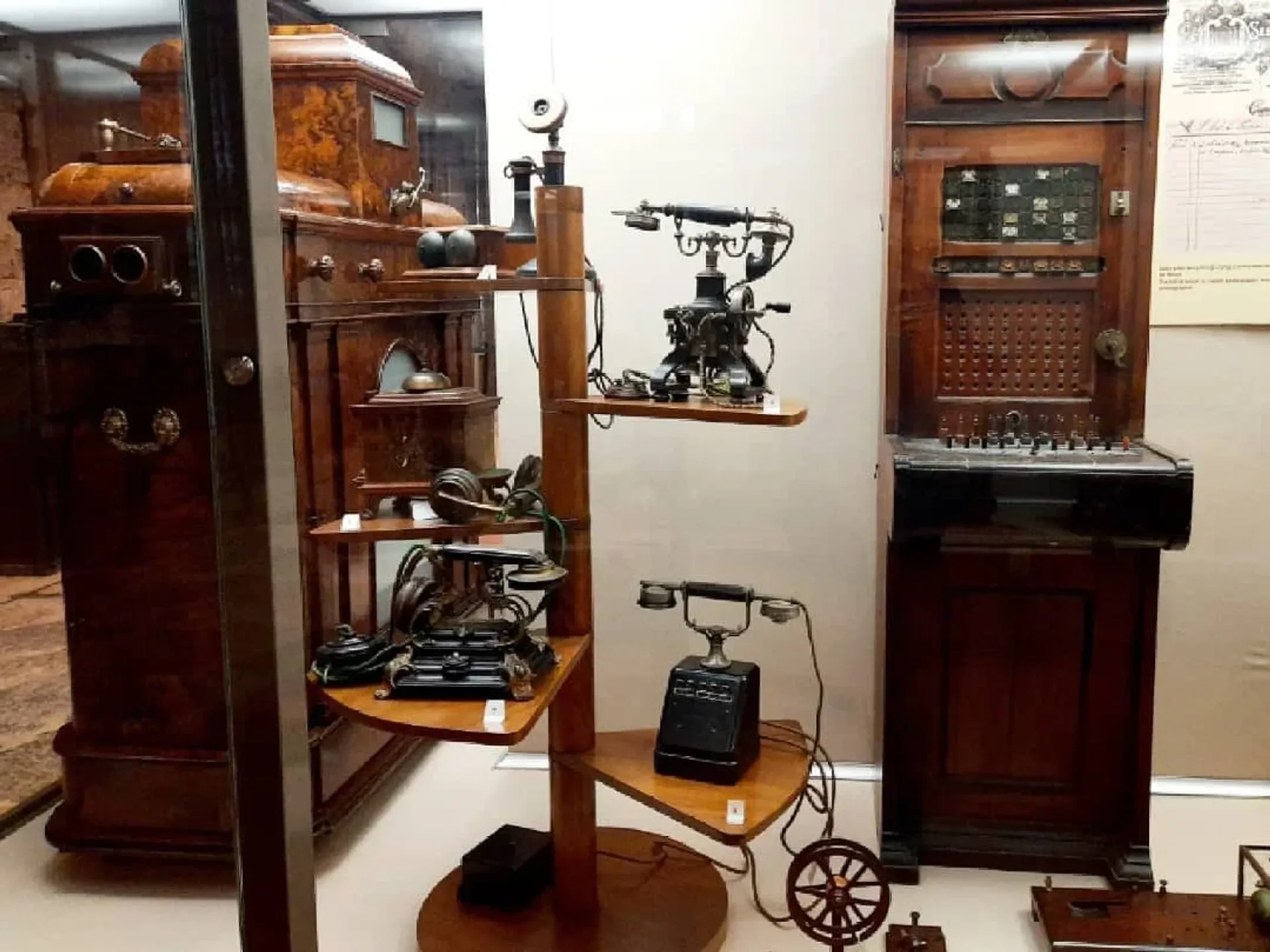 The Palace Collections Museum Skip-the-Ticket-Line Entry with Audio Guide