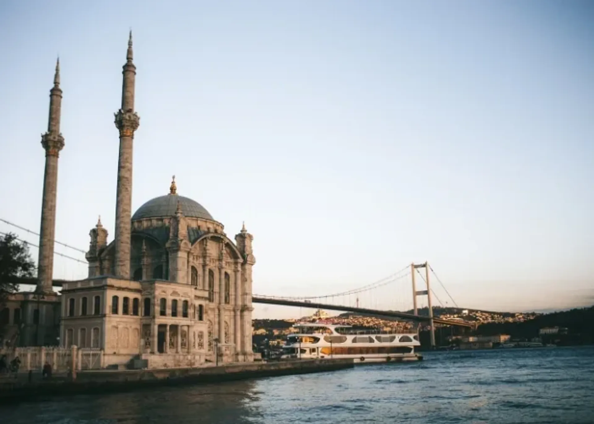Ortakoy Mosque Walking Tour with Audio Guide