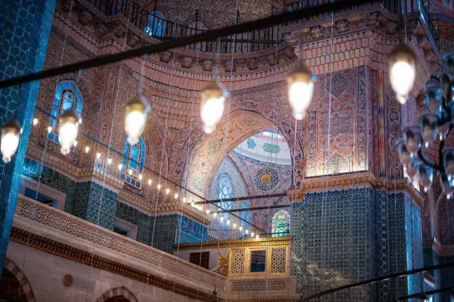 New Mosque Walking Tour with Audio Guide