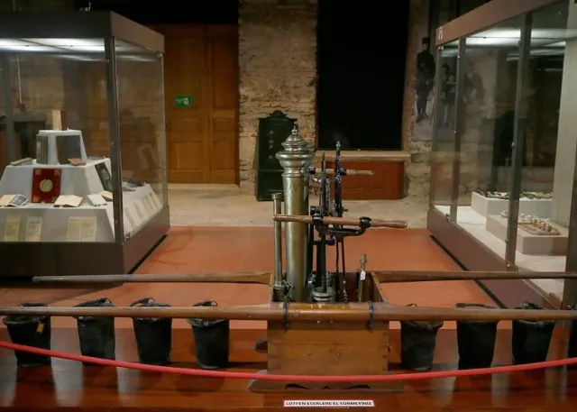 The Palace Collections Museum Skip-the-Ticket-Line Entry with Audio Guide