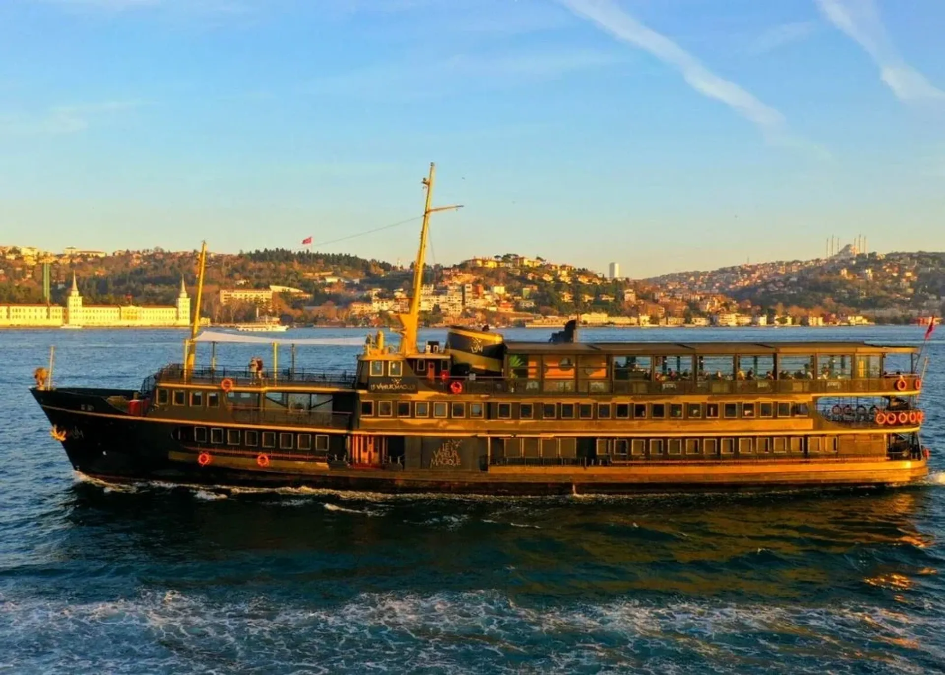 Premium Turkish Breakfast Cruise - Le Vapeur Magique