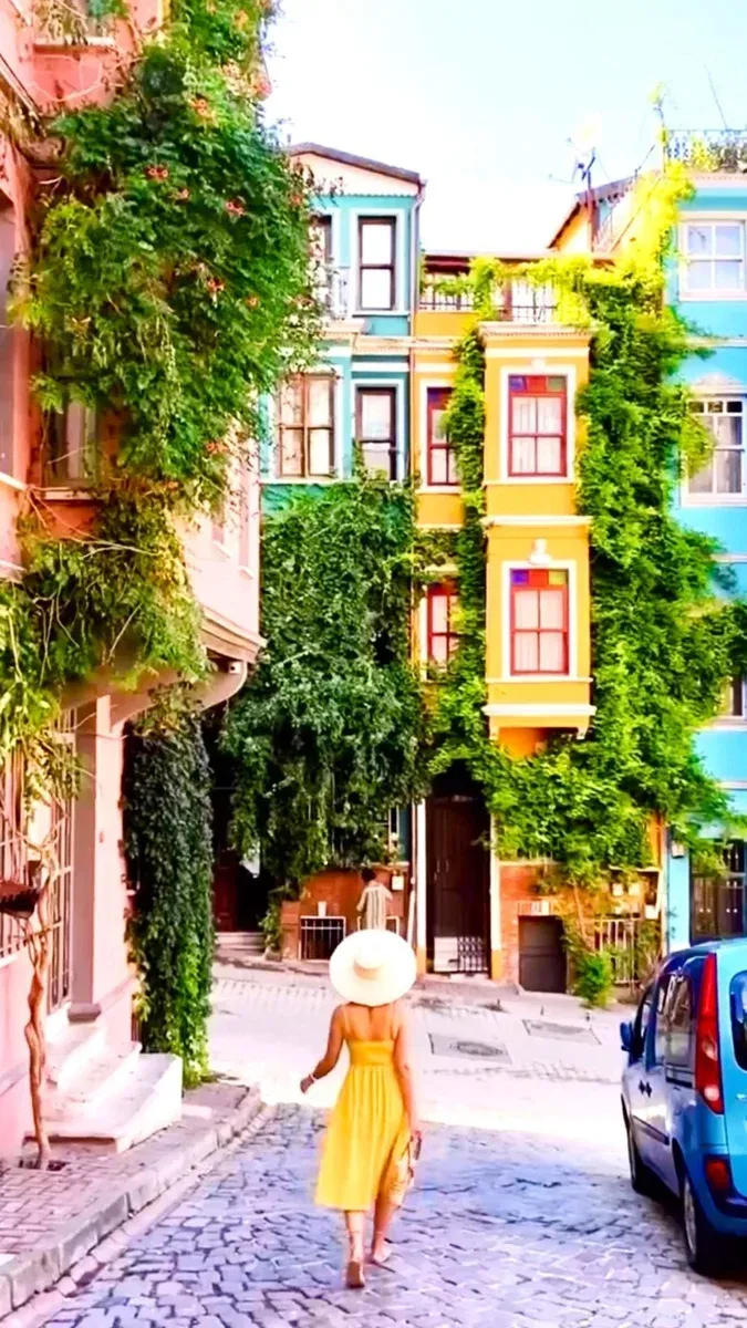 Fener and Balat Walking Tour with Audio Guide
