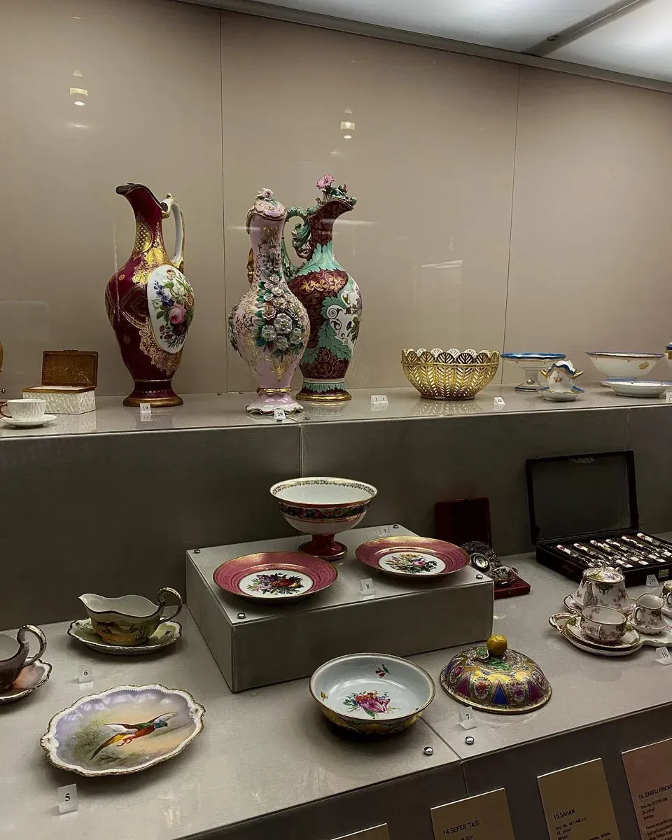 The Palace Collections Museum Skip-the-Ticket-Line Entry with Audio Guide