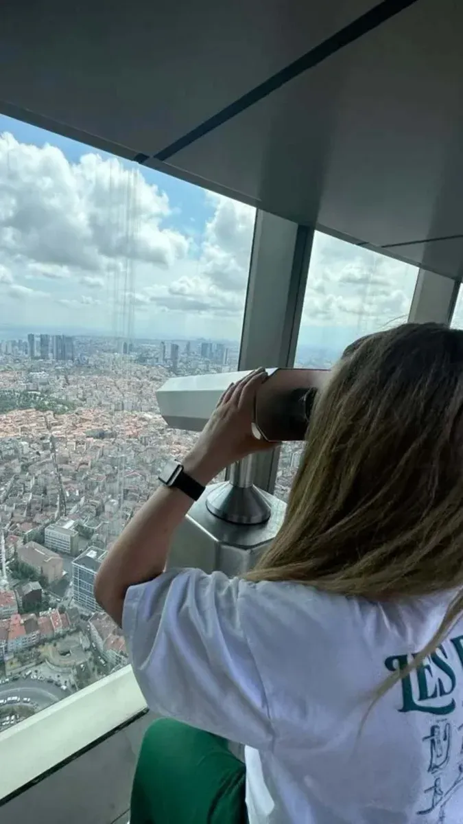 Sapphire Observation Deck Admission Ticket