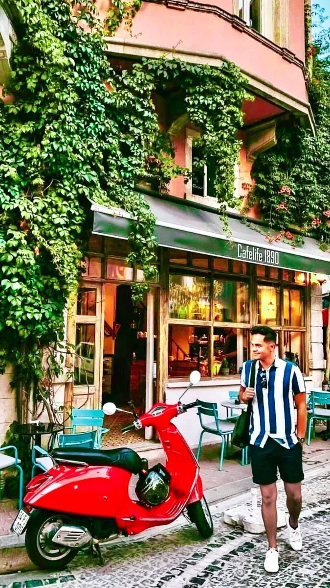 Fener and Balat Walking Tour with Audio Guide