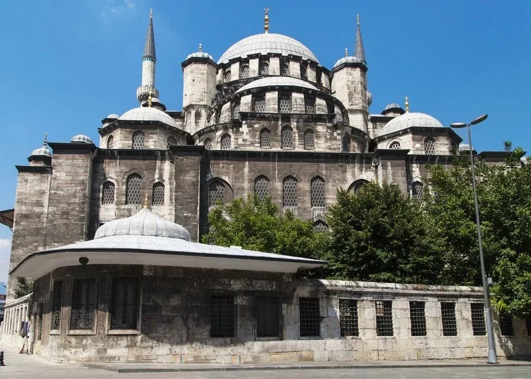 New Mosque Walking Tour with Audio Guide