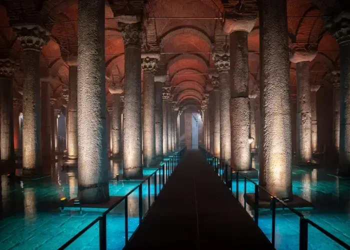 Basilica Cistern Guided Tour with Skip-the-Ticket-Line Entry