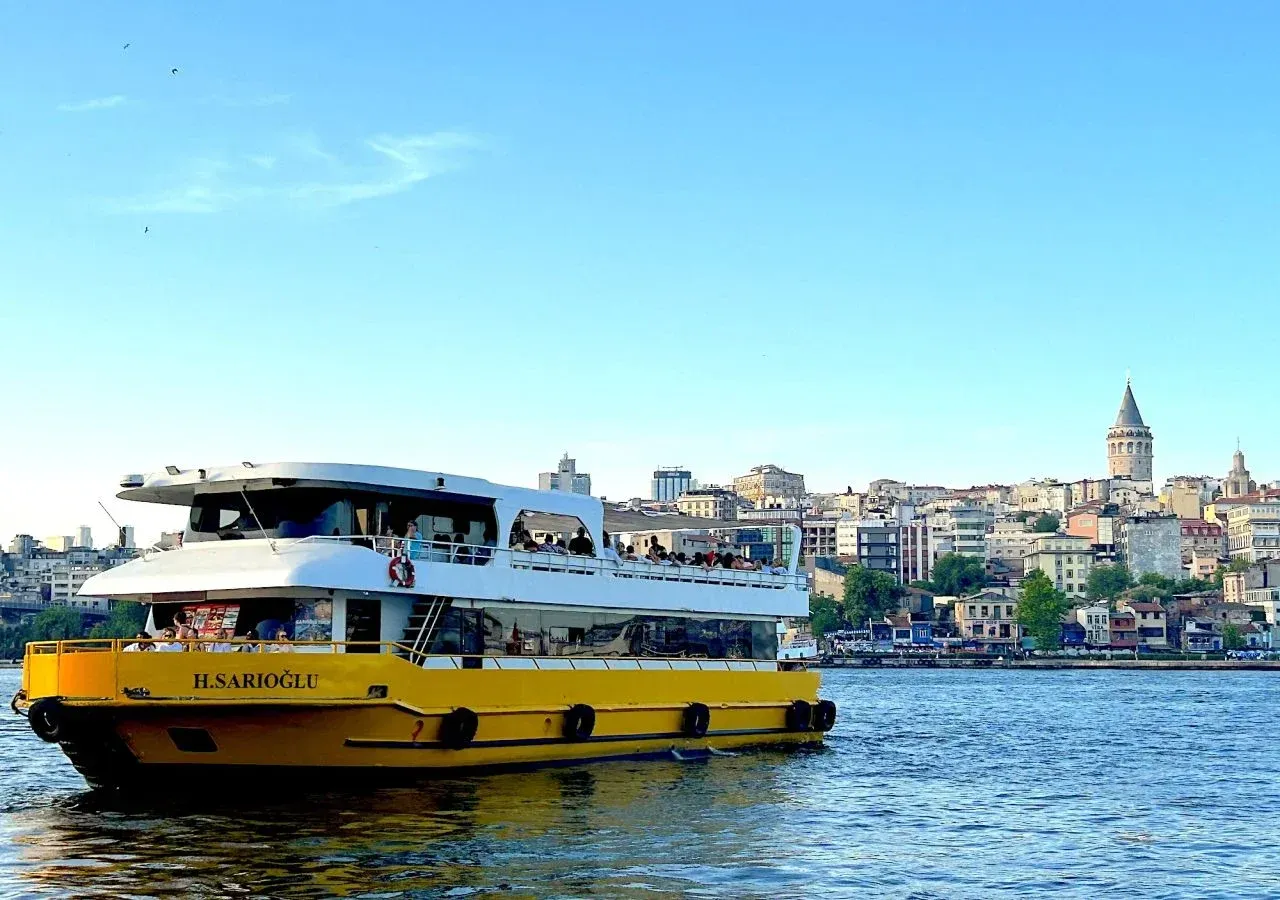 Golden Horn & Bosphorus Sightseeing Cruise with Audio Guide