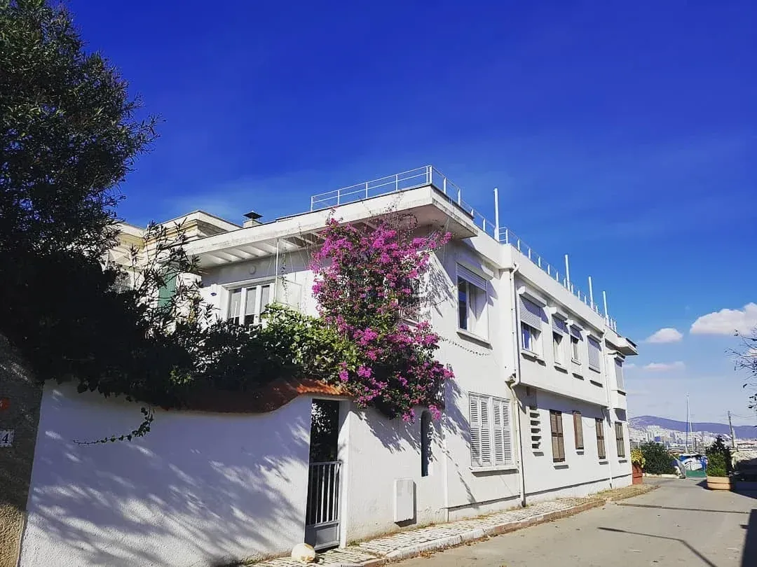 Buyukada Island Roundtrip Boat Ticket with Audio Guide